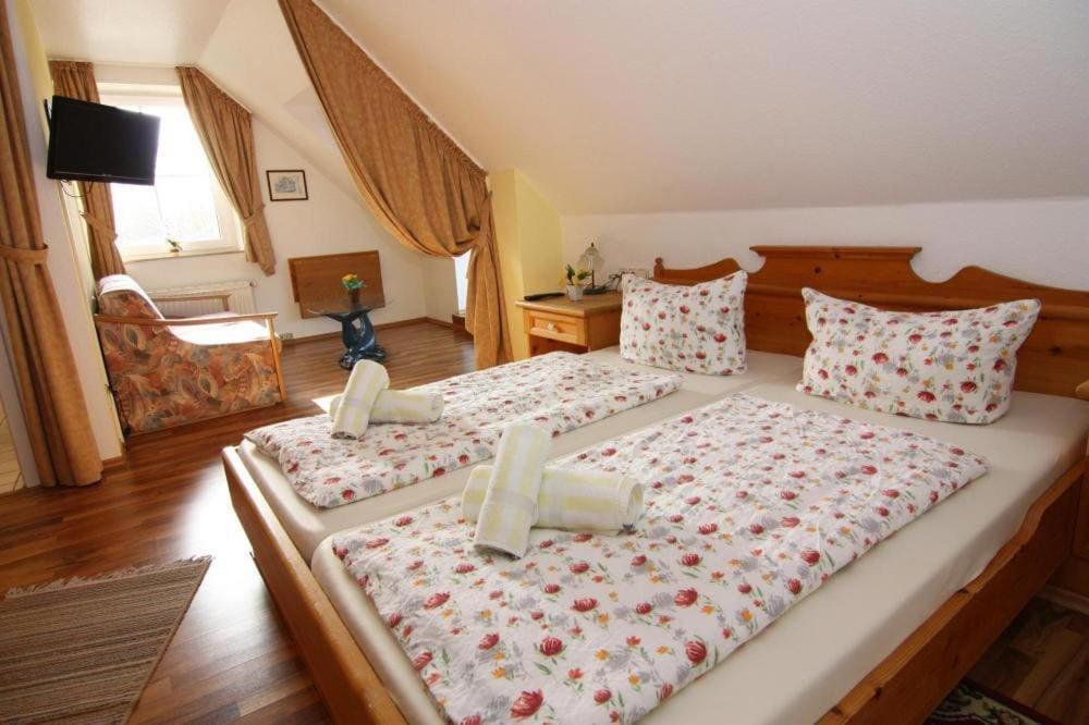 Appartementhaus Pinamar In ชาร์บอยท์ซ ภายนอก รูปภาพ